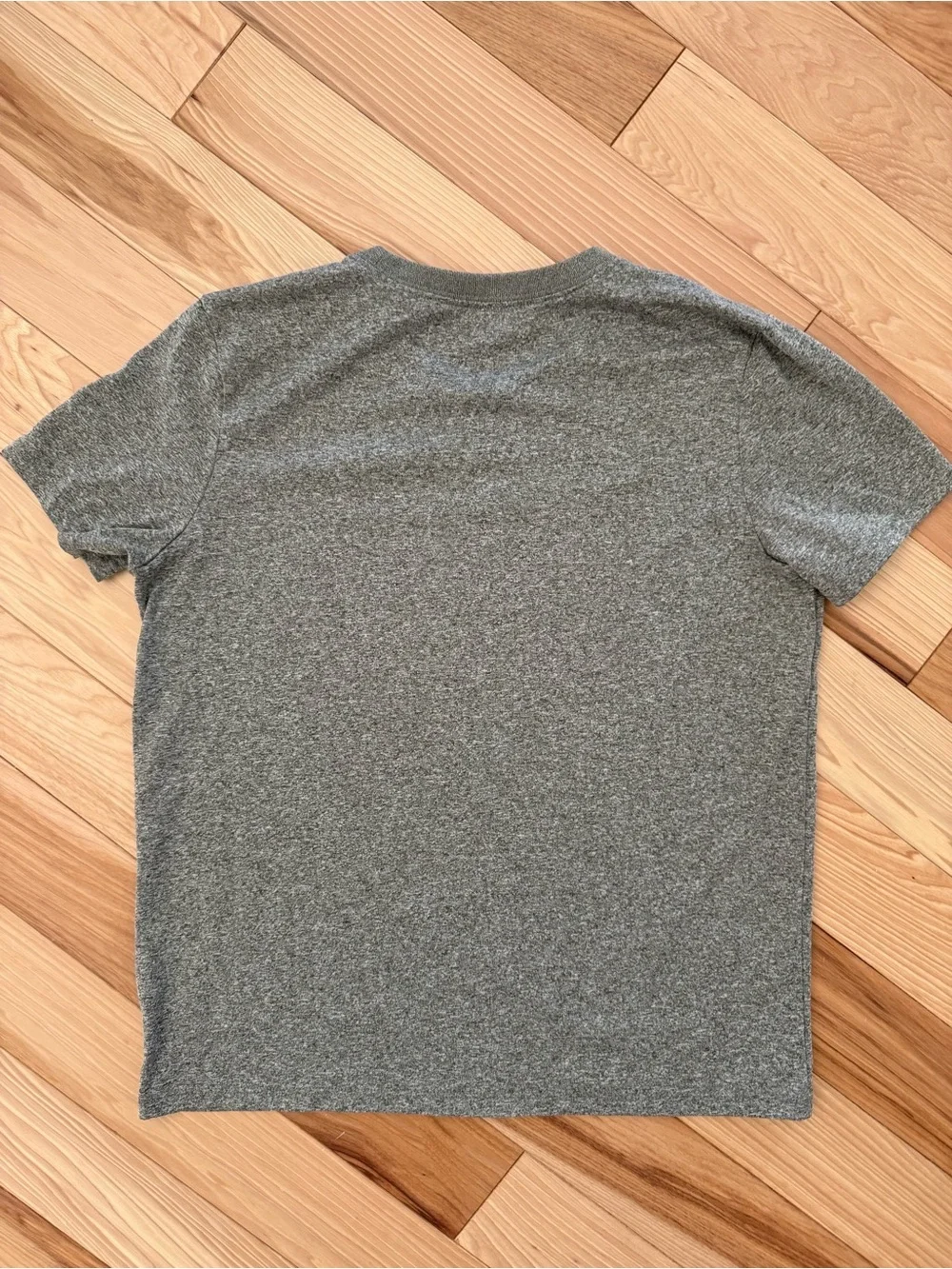 Nike Women’s Heather Gray Short Sleeve Dri-FIT Tee